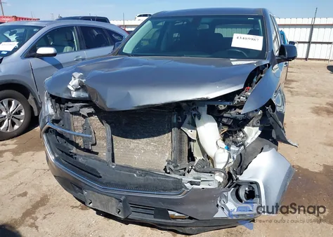 2020 Chevrolet Traverse Awd Ls z USA, uszkodzony, nr VIN 1GNEVFKW5LJ268785